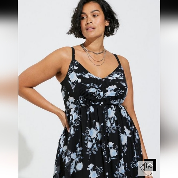 Torrid Dress 🤍 - Picture 2 of 13